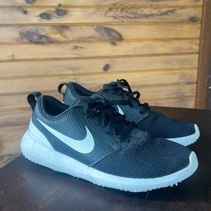 NIKE womens golf shoes
